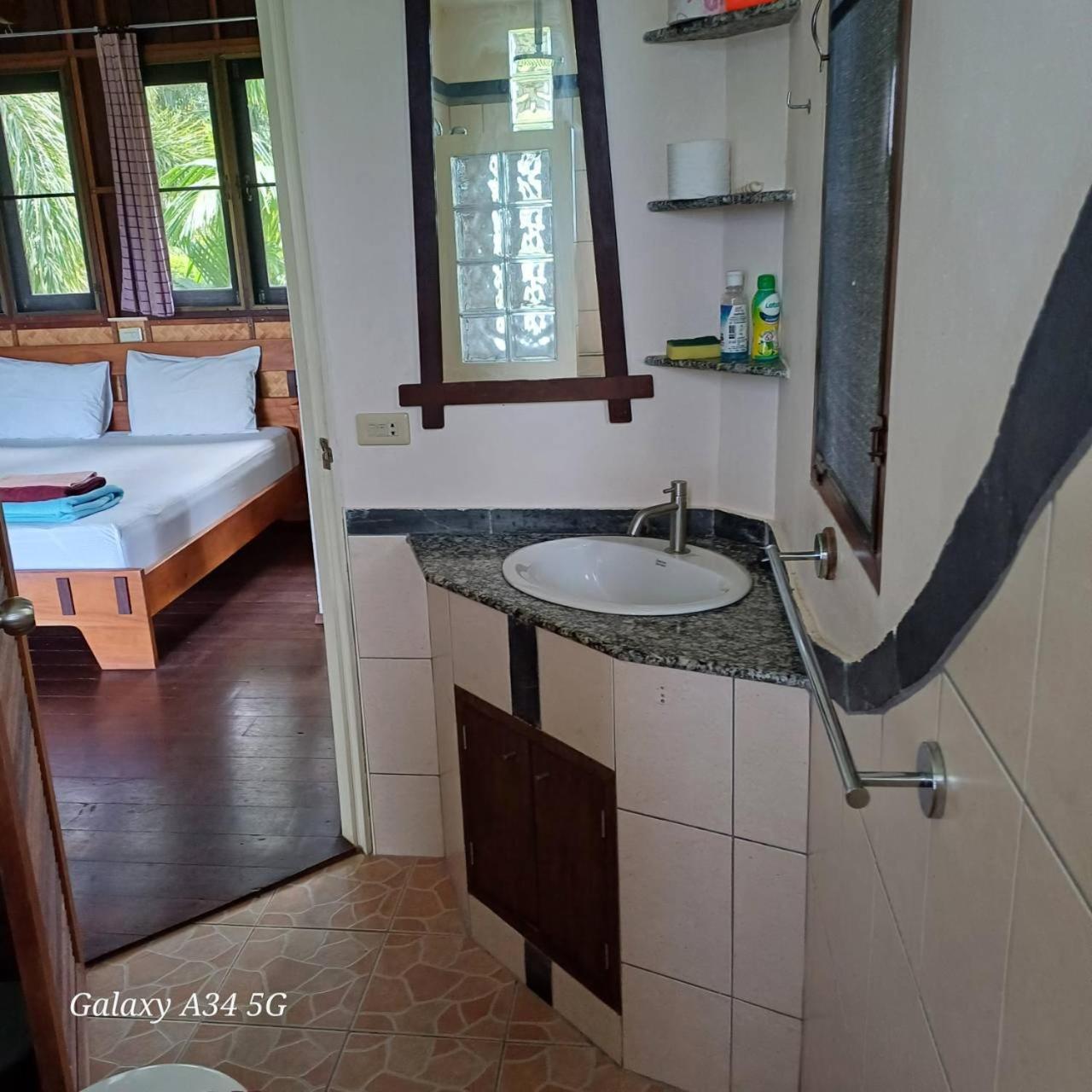 Lake View Bungalows Khao Lak Exterior foto